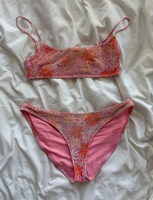 Triangl Bikini thumbnail 1