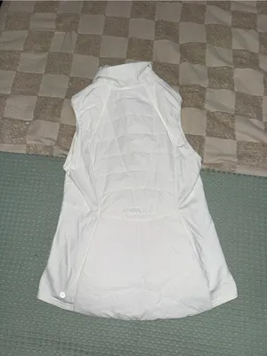 NWOT Lululemon Another Mile Vest White size 6 thumbnail 6