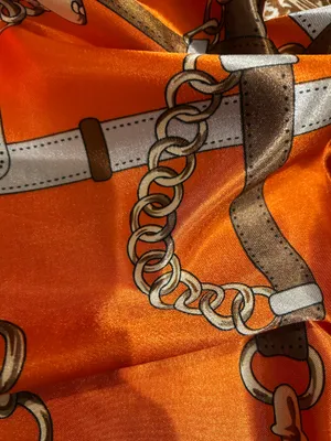 Vintage Equestrian horsebit&chain print oversized hand rolled silky Scarf 35/35 thumbnail 5