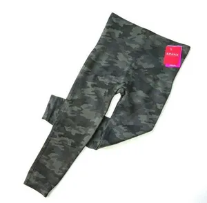 NWT SPANX Look at Me Now Seamless Cropped Leggings in Sage Camo Sz M 6-8 thumbnail 1