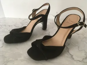Black Heels, Size 6 thumbnail 1