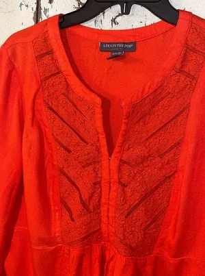 A Pea in the Pod Maternity shirt size Small thumbnail 2