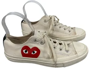 Comme des Garçons‎ PLAY x Converse Chuck 70 Low Cream Heart Sneakers Womens 7.5 thumbnail 1