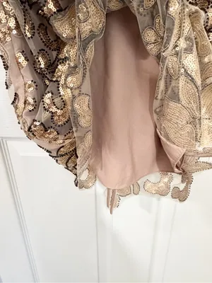 Elie Tahari Gold Sequin Mermaid Quiet Luxury Formal Cocktail Party Small Dress thumbnail 5