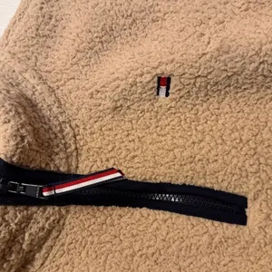 Tommy Hilfiger Beige Fleece Jacket Half Zip Soft Cozy Top thumbnail 3