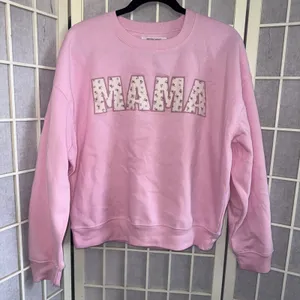 Grayson Threads Mama Pink Crewneck Oversized Sweatshirt Floral Patchwork Applique Size Small NWT thumbnail 1