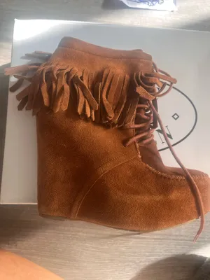 Steve Madden Fringe Booties Suede size 6 thumbnail 2