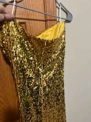 Beautifly Gold sequin gown thumbnail 7