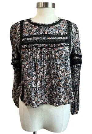 American Eagle Floral Open Back Ruffle‎ Lace Detail Blouse Size M thumbnail 1