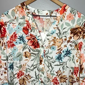 NWT Esther & Co Lanta Floral Dress Size Medium Swing Mini Dress V-Neck thumbnail 5