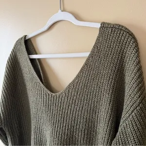 Illa Illa Olive Green Women's Sweater with Twist Back thumbnail 2