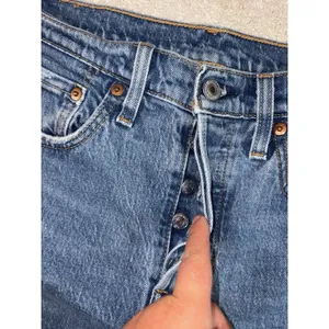 Levi's Premium women 501 S Skinny Jeans Blue Light‎ Wash 5-Pocket 27x28 thumbnail 3