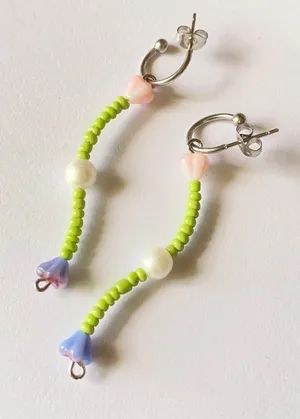 Handmade quality Czech glass beads pearl/flower & seed beads unique earrings💚🌞🤍🍃2WAY!! thumbnail 1