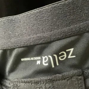 Zella Black Sweetheart Neck Tank Medium thumbnail 6