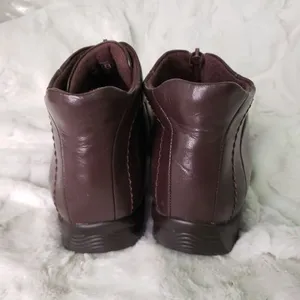 Earth Leather Booties Size 8 thumbnail 4
