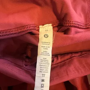 Lululemon Athletica Berry Leggings thumbnail 2