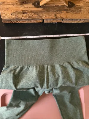 NVGTN Sage Green Seamless Scrunch Butt Leggings High Rise Size S thumbnail 3