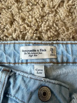 Abercrombie Relaxed Jeans thumbnail 3