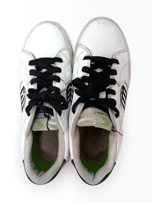 Cariuma Salvas White Leather Black Logo Low Top Sneakers - W 9 / M 7.5 thumbnail 5