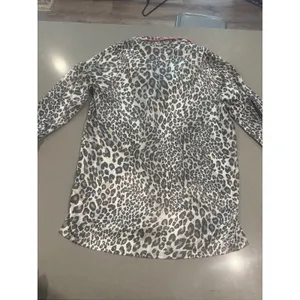 Victoria's Secret Leopard‎ Print Long Sleeve Pajama Top Pink Trim small thumbnail 5