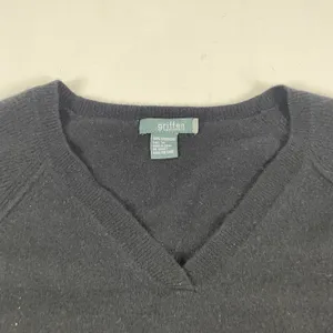 Griffen Cashmere Sweater Womens‎ Medium Black 100% Cashmere V Neck Knit Pullover thumbnail 2