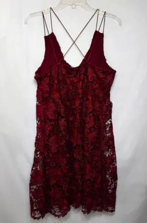 Romeo & Juliet Couture Dress thumbnail 1