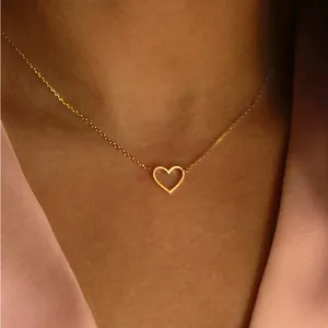Heart Necklace Gold thumbnail 4