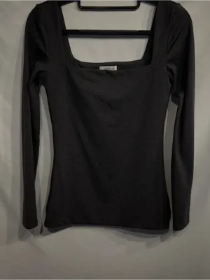 Aritzia Original Contour Square Neck Long Sleeve Top Dark Gray size Medium thumbnail 5