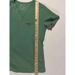 FIGS Casma Scrub Top XS Surgical Green V-Neck Technical Collection Work Nurse thumbnail 7