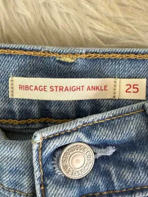Levi’s Ribcage Straight Ankle Jeans Size 25 Light Wash High Rise thumbnail 4