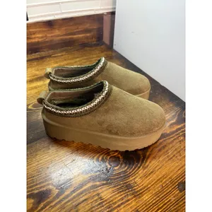 Olivia &‎ Kate Olive Green Platform Slippers Size 6 thumbnail 2