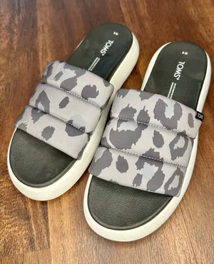 Apple Bottoms Toms Womens Mallow Cement XXL Abstract Leo Repreve Matte Woven Slide Sz 8 EUC! thumbnail 1