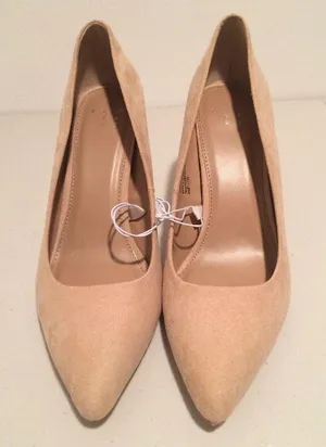 Beige Heels Tan Size 7.5 thumbnail 2