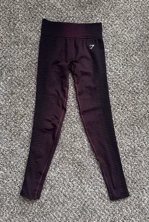 Gymshark Sport Seamless Leggings - Reset Pink/ Black Sz Small thumbnail 1