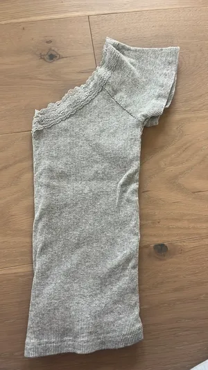 Brandy Melville Top thumbnail 5