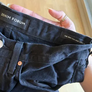 DENIM FORUM ARITZIA The Joni High Rise Loose Jeans Black‎ Size 28 thumbnail 3