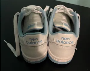 New balance sneaker size 4 thumbnail 1