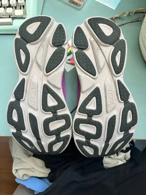 Running Shoes thumbnail 5