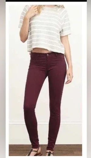 Abercrombie maroon jeans thumbnail 2