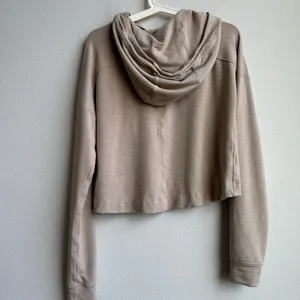 Lululemon Ceremony Pullover Hoodie Cropped Relaxed French Terry Size 8? 10? thumbnail 3