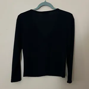 MK Knits Black Long Sleeve Top Size M thumbnail 4