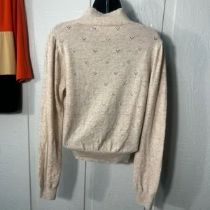 Astr Women’s Cream Tie Neck Sweater Size Medium EUC thumbnail 5