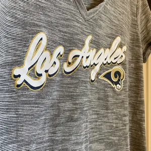 NFL Los Angeles Rams Women’s size Medium thumbnail 6