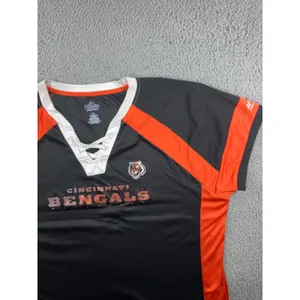 Majestic NFL Cincinnati Bengals‎ Draft Me V Neck Shirt Women 2X Short Sleeve thumbnail 8