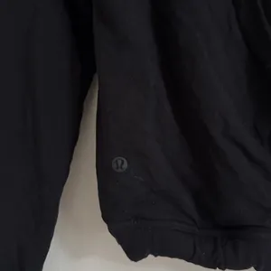 Lululemon Tech Lux Pullover Size 4 Black Hoodie Sweatshirt Wonen’s Small thumbnail 7