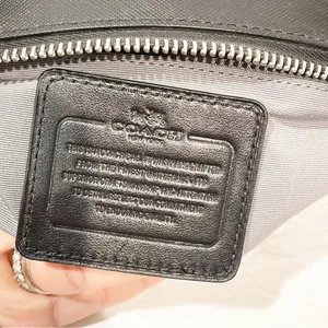 Coach Crossgrain Carryall Satchel Zip top Closure Double Handle Purse Bag‎ Black thumbnail 6