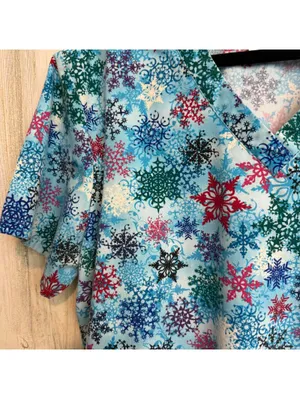 SB Scrubs Women's V-Neck Snowflake Print Medical Scrub Top Size Large Nursing thumbnail 5
