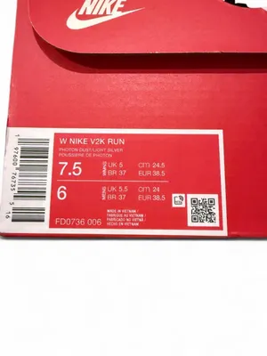 Nike Women’s V2K Run Shoes Running 7.5 thumbnail 6