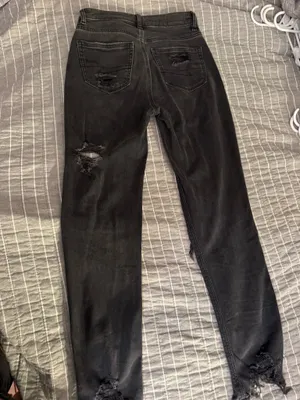 American Eagle Jeans Black Ripped Mom Straight thumbnail 2