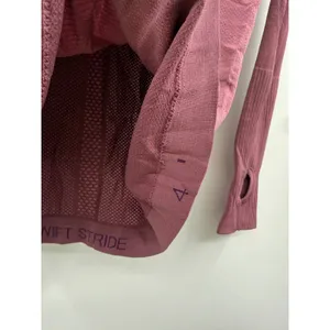 Lululemon Swiftly Tech 2.0 Long Sleeve Shirt Womens 4 Magenta Plum Thumbholes thumbnail 5